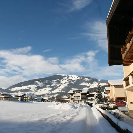 Meadow View Holiday In Near Ski Area 펜션 *